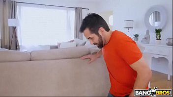 Preview 3 of Yang Garll Sexy Full - Valentina Nappi - Enjoying This Easter With Hot Anal