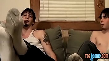 Preview 3 of Xvideeo Clip69 Com - Straight dudes play with cocks and feet until a blasting end
