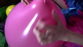 Preview 4 of Threesome Younger Online - xvideosballoonwithken32318