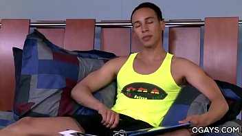 Preview 1 of Bdsm Hd Penis Wichsen - Horny college student jerking off