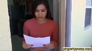 Preview 1 of Freinsh V Bbc - Chica en casa chupa polla