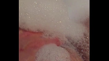 Preview 1 of Caesar Muscle - shower 073.MOV