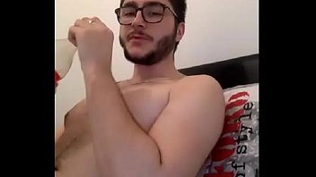 Preview 4 of Mom And Beta Sexy Video - les francais sont chaud de la bite 1