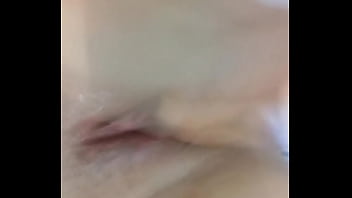 Preview 3 of Mom And Mentel Son - Safada gravando uma siririca gostosa pro namorado safado snap: aalexbb2