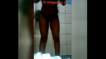 Preview 4 of Tweaking Sister - Mi negra del callao me calienta antes de ver el partido de peru parte 1