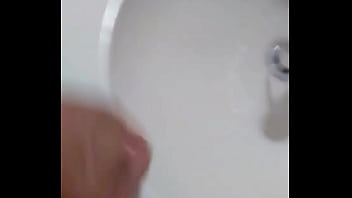 Preview 1 of Mom Xx 2019 - Madurito tirando leche