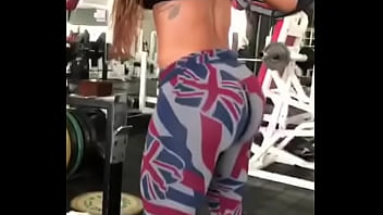 Preview 3 of Alura Hd Porn - Perfect Ass Squat Name Please