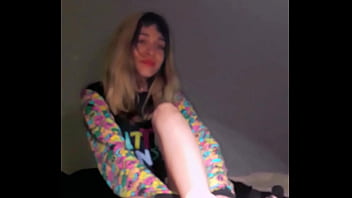 Preview 3 of Handjob Amateur - Bonneyuwu - 15:08 pijama,  masturbacion dildo y peluche