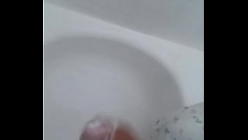 Preview 4 of Wwwpolice Girlcom - Masturbaci&oacute_n en la ducha