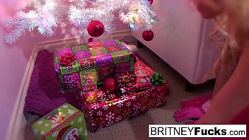 Preview 1 of Alone Lokin - ba42-BritneyAmber