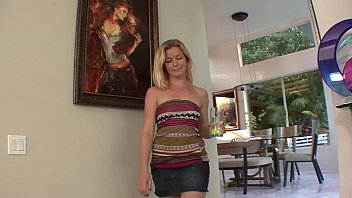 Preview 1 of Good Pee - Mature blonde lady Shakira May and young brunette  floozie Shae Snow get dirty doing hot 69 on the couch