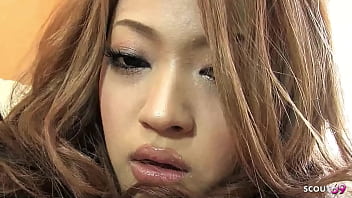 Preview 4 of Sunny Leone Vediocom - Japanese Skinny Teen 18 seduce to Solo Masturbation to real Orgasm at Porn Casting
