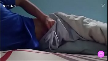 Preview 1 of Mom And San Fimli Xxx - Ở nh&agrave_ rảnh nứng qu&aacute_ , l&ocirc_i cặc ra sục .MOV