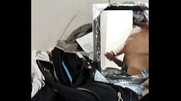 Preview 3 of Suckinh Nipples - Calenton
