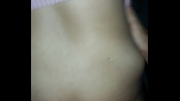 Preview 2 of Mam De Mi Amigo - Novinha gemendo gostoso no banheiro