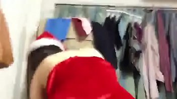 Preview 3 of Old Guy At Park - サンタコスで背面騎乗位