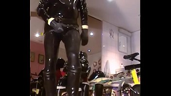 Preview 1 of Hindo Ff - Roxina2003UnorthodoxRubFuckers030303XL.WMV
