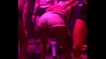 Preview 2 of Myanmar Xvedios - Morena delicia dan&ccedil_ando funk