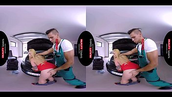 Preview 2 of Jilbab Streaming - Fix the car I will suck your dick - Virtual Sex in POV