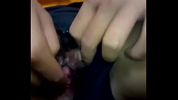 Preview 3 of Hentai Vid - Indian girl show her virgin pussi.MP4