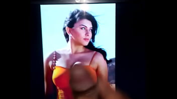 Preview 4 of Urine Miad - Hansika motwani Cum tribute 08