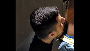 Preview 1 of You Kiss My Mother - Mamei e dei gostoso na balada