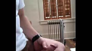 Preview 1 of Fug Mom - brief stroke.MOV