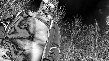 Preview 4 of Best Kissing Xxxx Video - nudist pee in the park