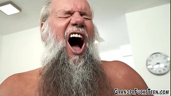 Preview 4 of India First Time Schoolgirl Xxx - Ho gets jizzed by gramps
