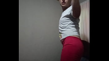 Preview 2 of Round Big Boobsl - PASIVO LOJANO ALISTANDOME