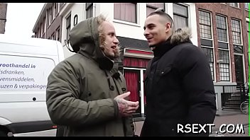 Preview 2 of Ww Porno Shemale Com - Chap gives travel of amsterdam