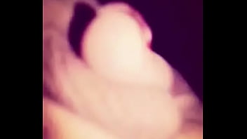 Preview 1 of Beeg Kook Shemal Sex - رنيم المتناكه بتحلب حلمة بزازها