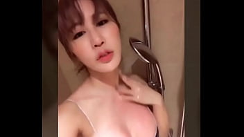 Preview 4 of Akhi Alimgir Six Video Beg Xxx - 辛尤里 yui xin Taiwan model showed tits