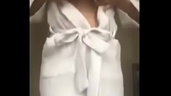 Preview 2 of Sex Arab Klinik - Latina and Her Melons in a Robe