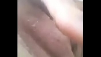 Preview 2 of Www Badwaq - Veia de Bras&iacute_lia safada