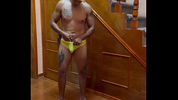 Preview 2 of Desi Naw Sex - Probando tangas de la CDMX