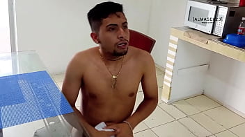 Preview 3 of Free Janine De Groot Porn Movies - Tarde de p&eacute_liculas con mi timida hermanastra y me la termino follando por el culo duro.
