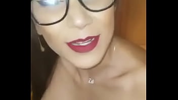 Preview 1 of Molly Jo - Alguien sabe el nombre?