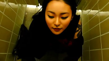 Preview 4 of Mom Grinded In Kitchen - 557a81b2d885ef93a85044dcea4f2a32