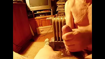 Preview 4 of Small Tit Teens Orgy - sborrata da paparino segona con bocchino