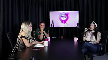 Preview 3 of Thaiteen Hd - Os atendimentos que faz com as duas namoradas,  n&atilde_o ia curtir fazer gang bang com desconhecidos,  e quando foi pro motel... - Lexi Mallet (SHEER/RED)