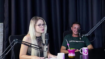 Preview 4 of Thaiteen Hd - Os atendimentos que faz com as duas namoradas,  n&atilde_o ia curtir fazer gang bang com desconhecidos,  e quando foi pro motel... - Lexi Mallet (SHEER/RED)