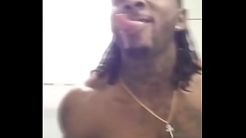 Preview 3 of Video Forno Korean - HOT BLACK BOY GETS NAUGHTY WITH HIS TONGUE
