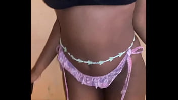 Preview 1 of Asian Breast Massage - Un petit twerk pour le week-end