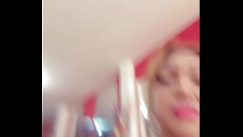 Preview 1 of Topmenmilf - Cliente se prepara para que lo coja todo