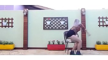 Preview 2 of Eroe - SUNMI HEROINE dance cover by Anna Moreira (선미 - 주인