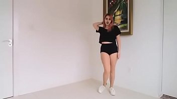 Preview 4 of Farm Video - WIGGLE WIGGLE - HELLOVENUS dance cover by Anna Mor