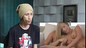 Preview 3 of Grial Sax Dog - React  a porno