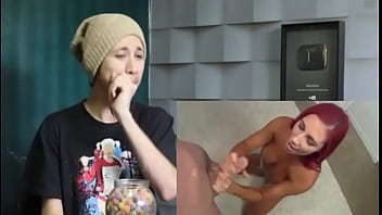 Preview 1 of Grial Sax Dog - React  a porno