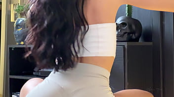 Preview 1 of Bigfuck Tv - She blows me by mistake and we end up fucking like crazy.